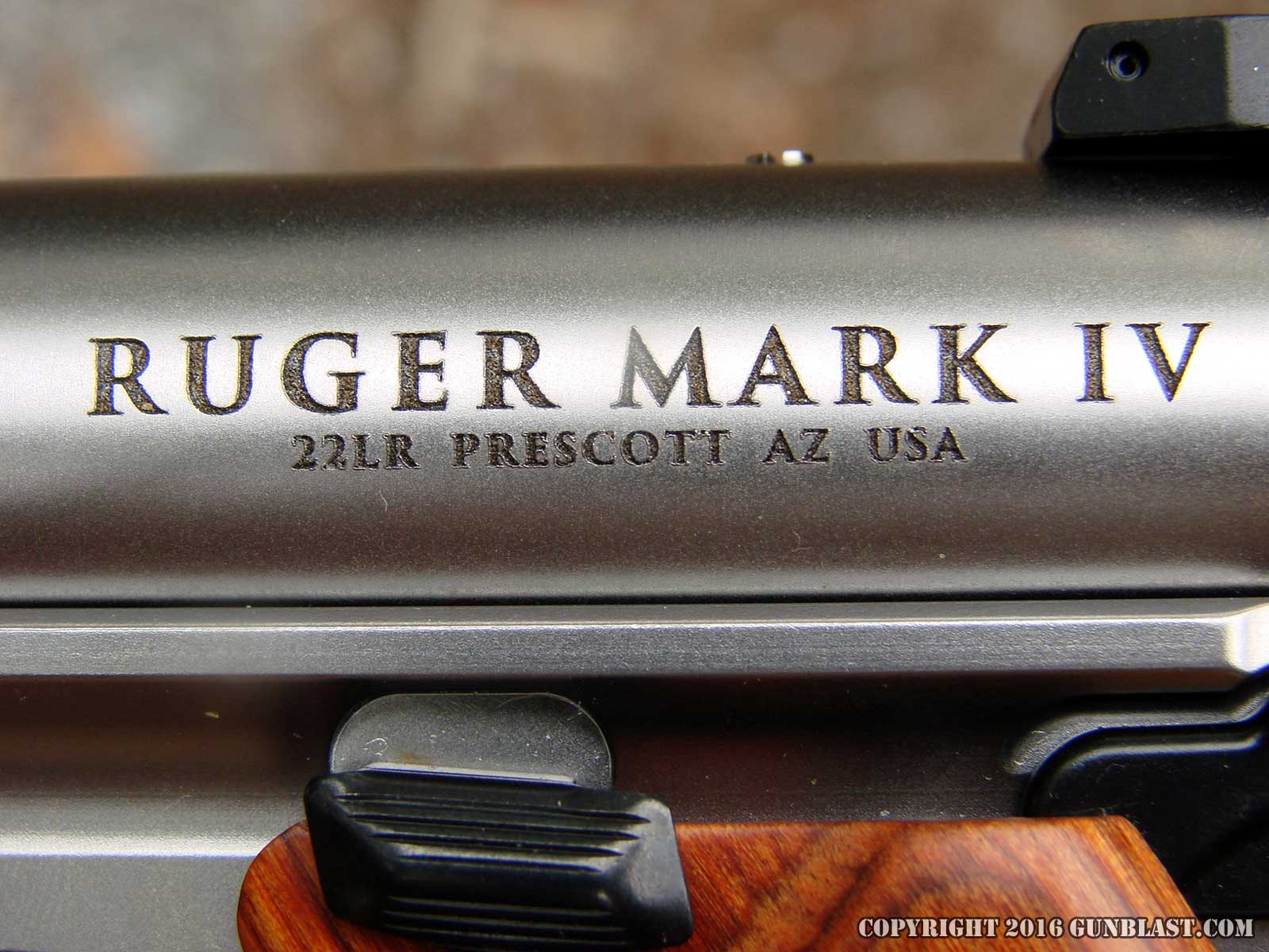 Куплю mark 4. Ruger Mark 4 target. Ruger Mark 4 22 LR. Ruger Mark 4 с глушителем. Ruger Mark 4 Lite 22lr.